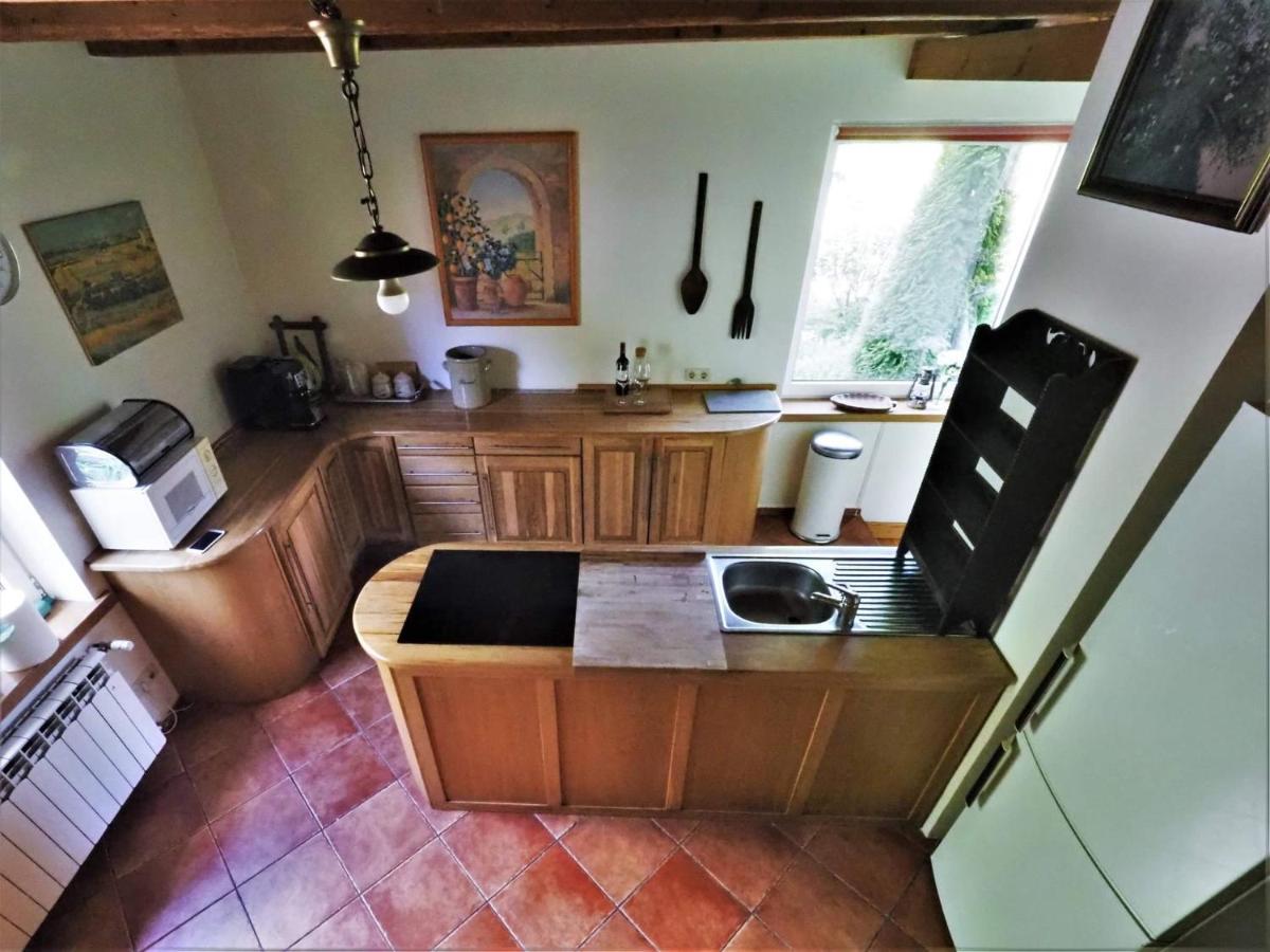 Pod Lipami Villa *